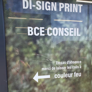 Autocollant vitre micro perforé