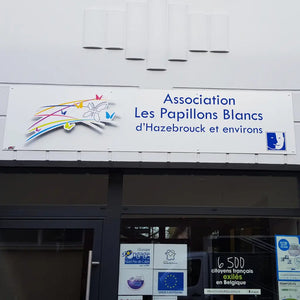 Enseigne en personnalisée Dibond pour local d'association